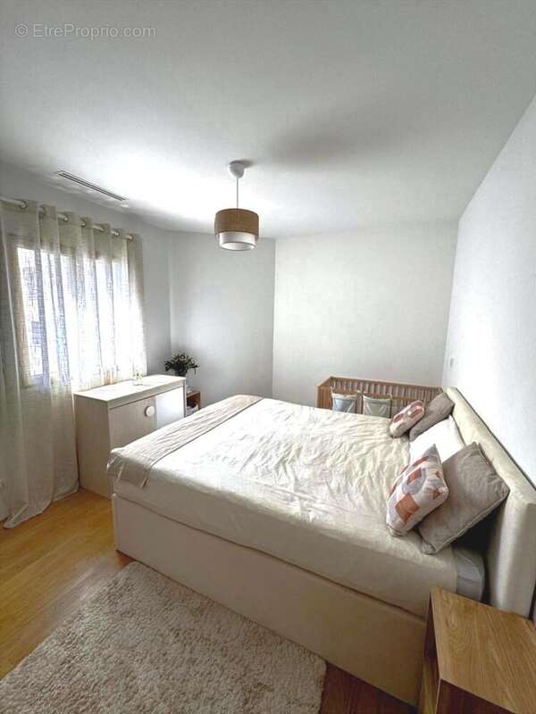 Maison 96 m² à Cahors  - photo 7