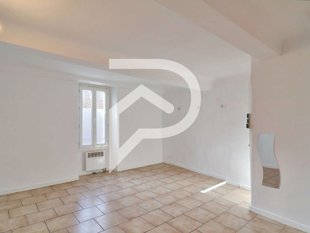 Maison à BEAUMONT-DE-PERTUIS