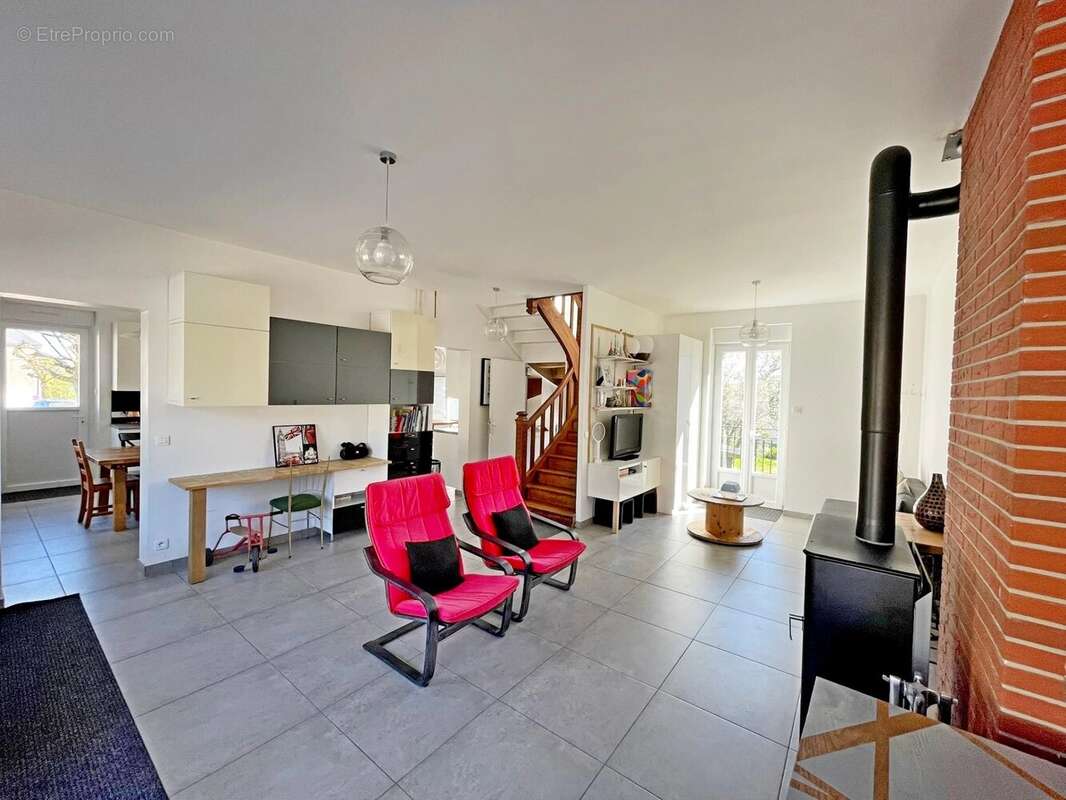 Maison à MONTSAUCHE-LES-SETTONS