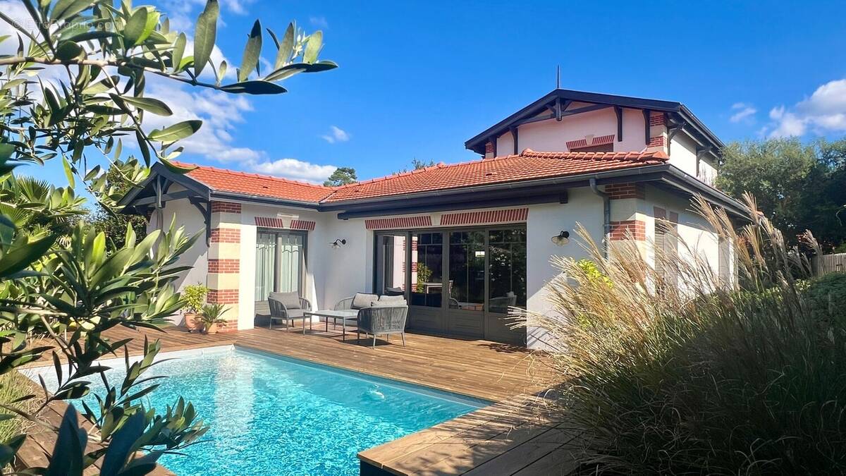 Maison à GUJAN-MESTRAS