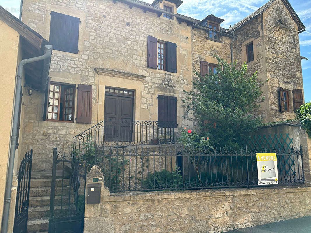 Maison à LAISSAC