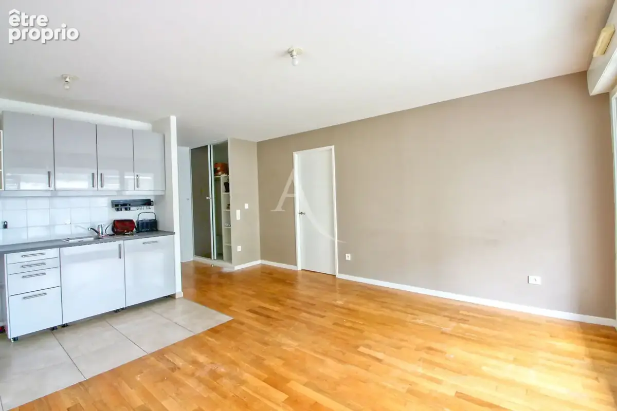 Appartement dans un immeuble récent de standing - photo 4