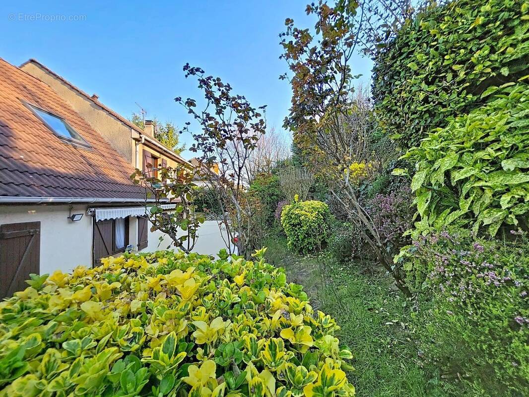 Photo 1 - Maison à NOISY-LE-SEC