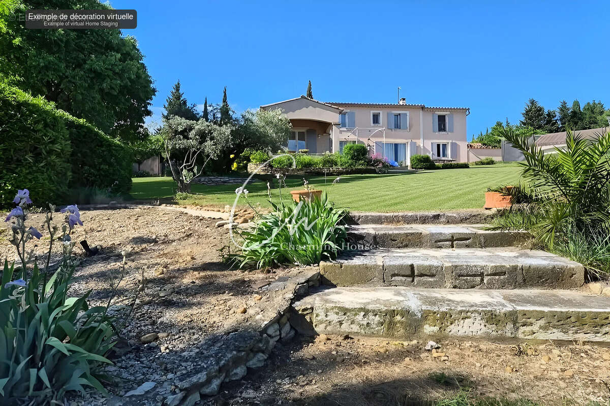 Maison à EYRAGUES