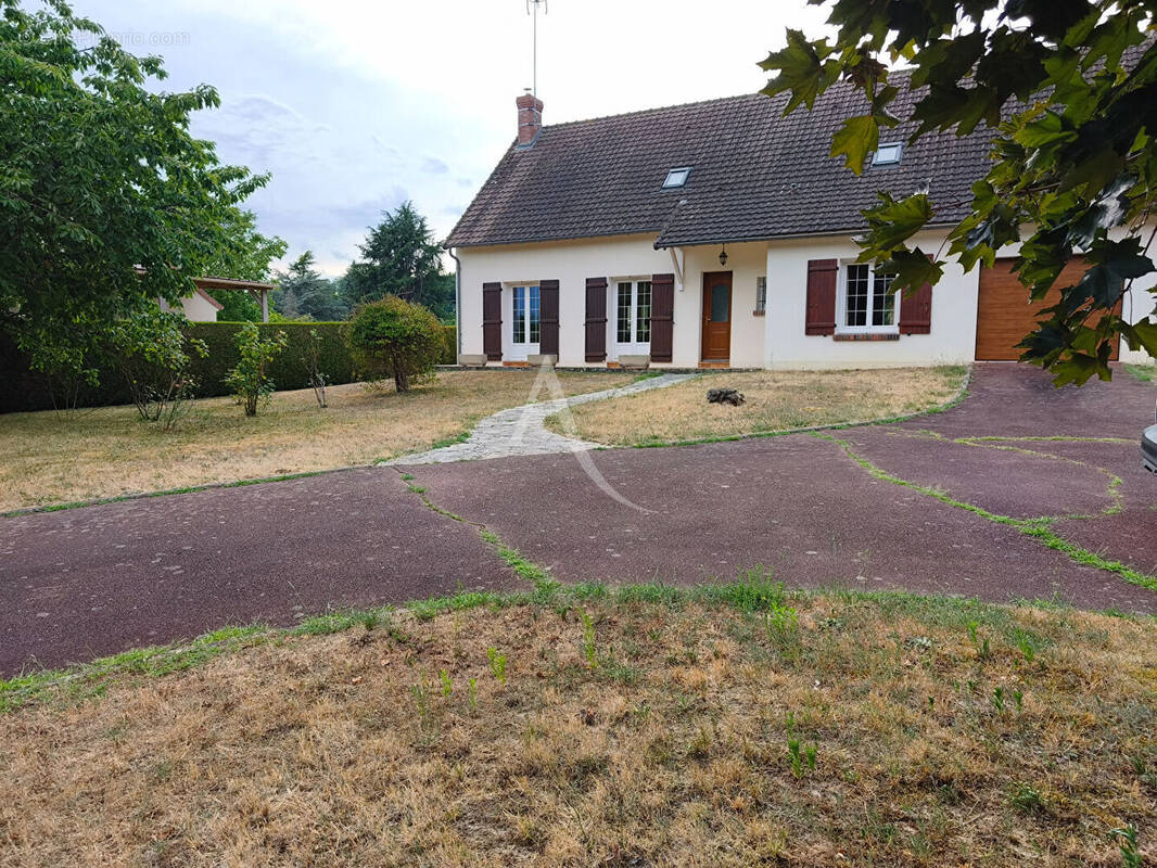 Maison à SAINT-ROMAIN-SUR-CHER
