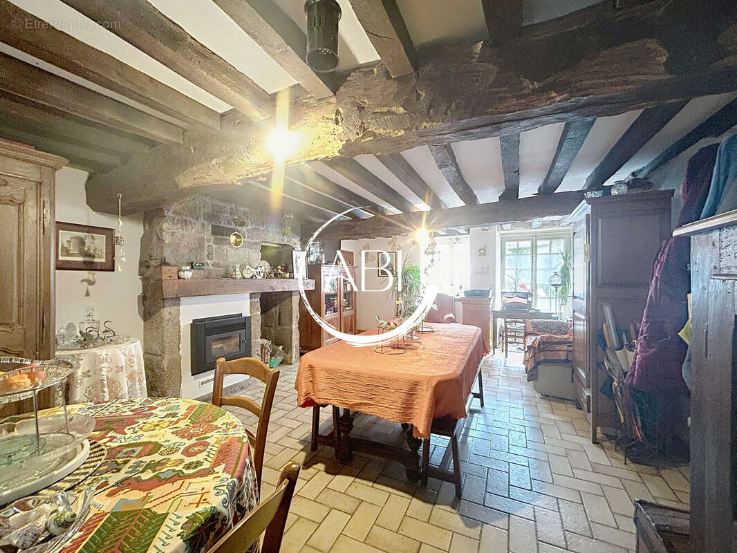 Maison à BEAUVAIN