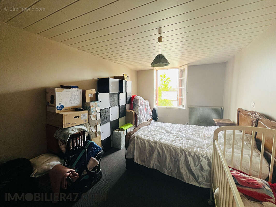 Maison à TOMBEBOEUF