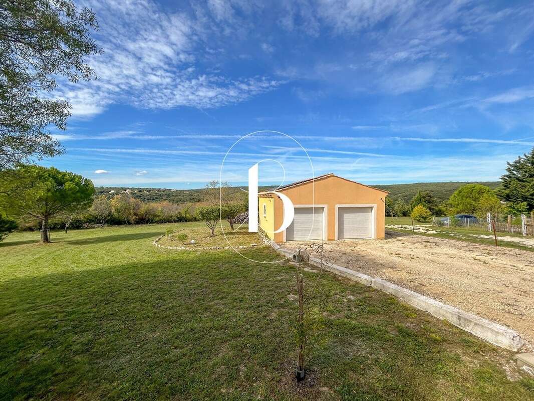 Maison à BARJAC