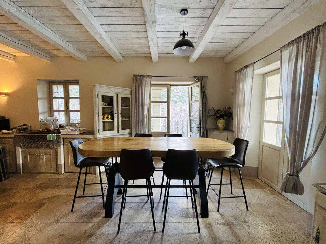 Maison à GOUDARGUES