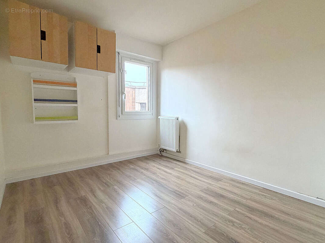 Appartement à MONTIGNY-LE-BRETONNEUX