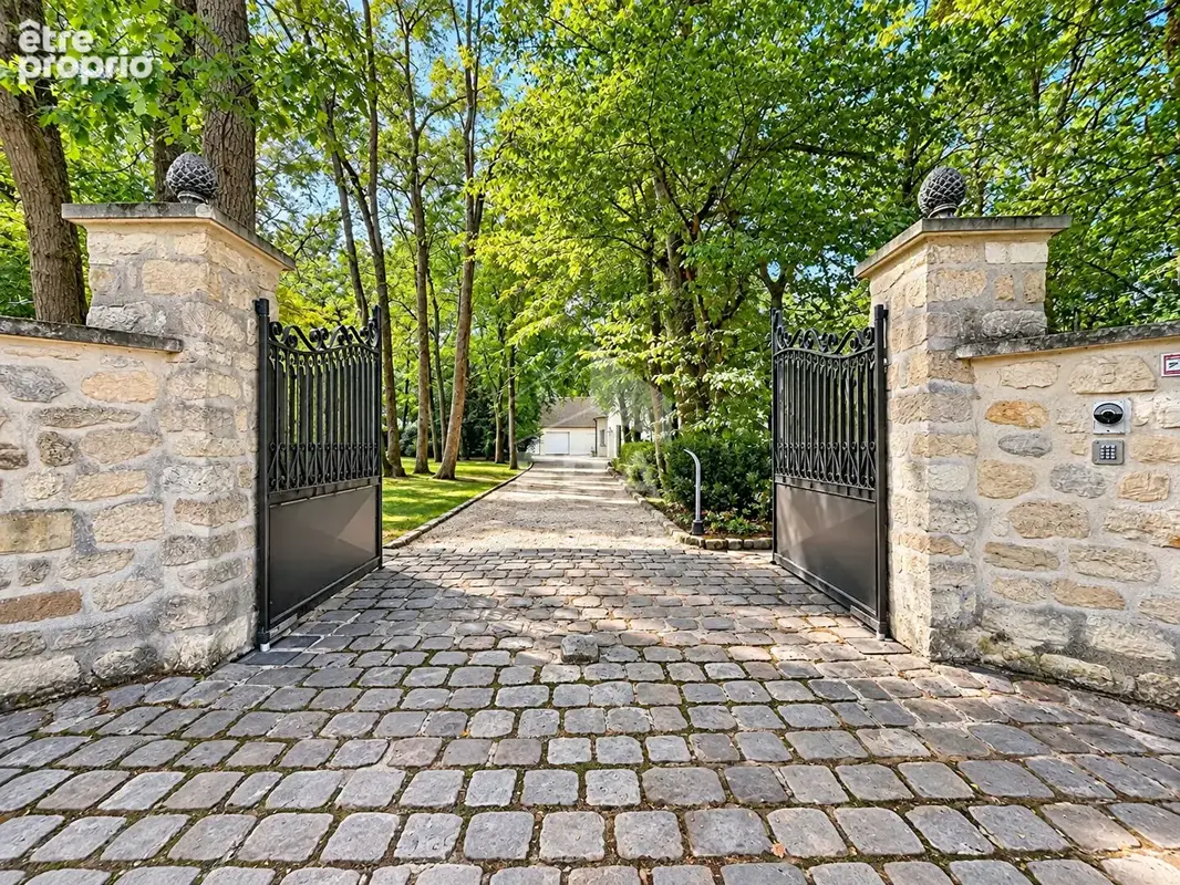 Maison 164m² à saint-cyr-la-rivière - photo 2