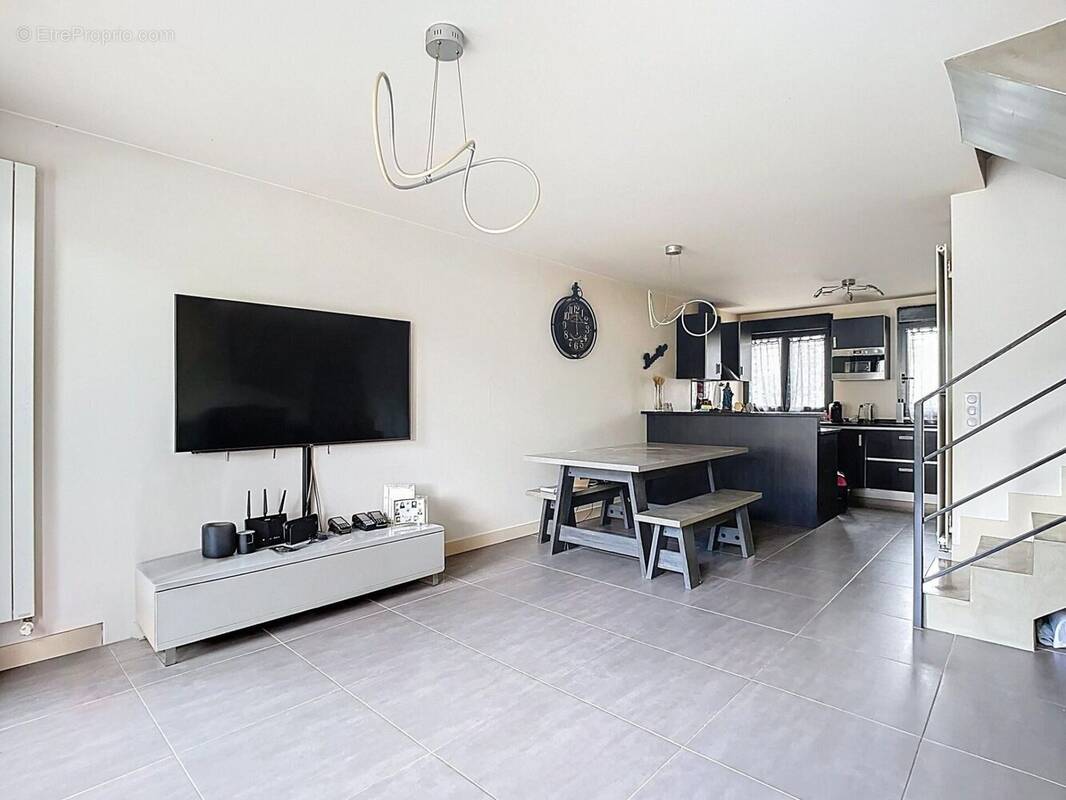 Photo 1 - Maison à CHOISY-LE-ROI