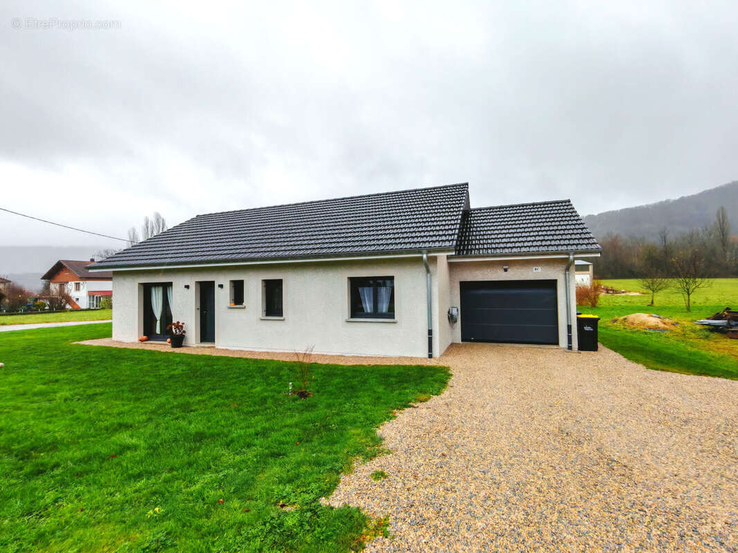 Photo 2 - Maison à ROULANS