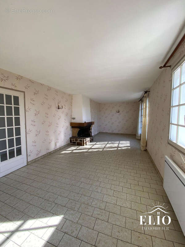 Maison à MARCILLY-LE-HAYER