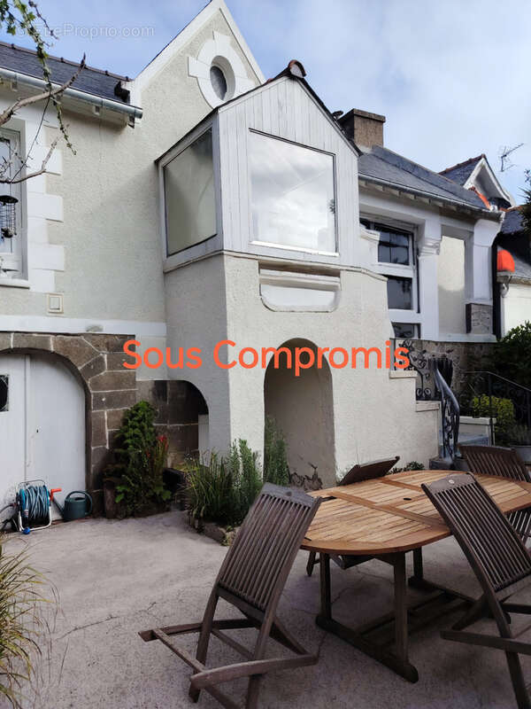 Maison à LE MINIHIC-SUR-RANCE