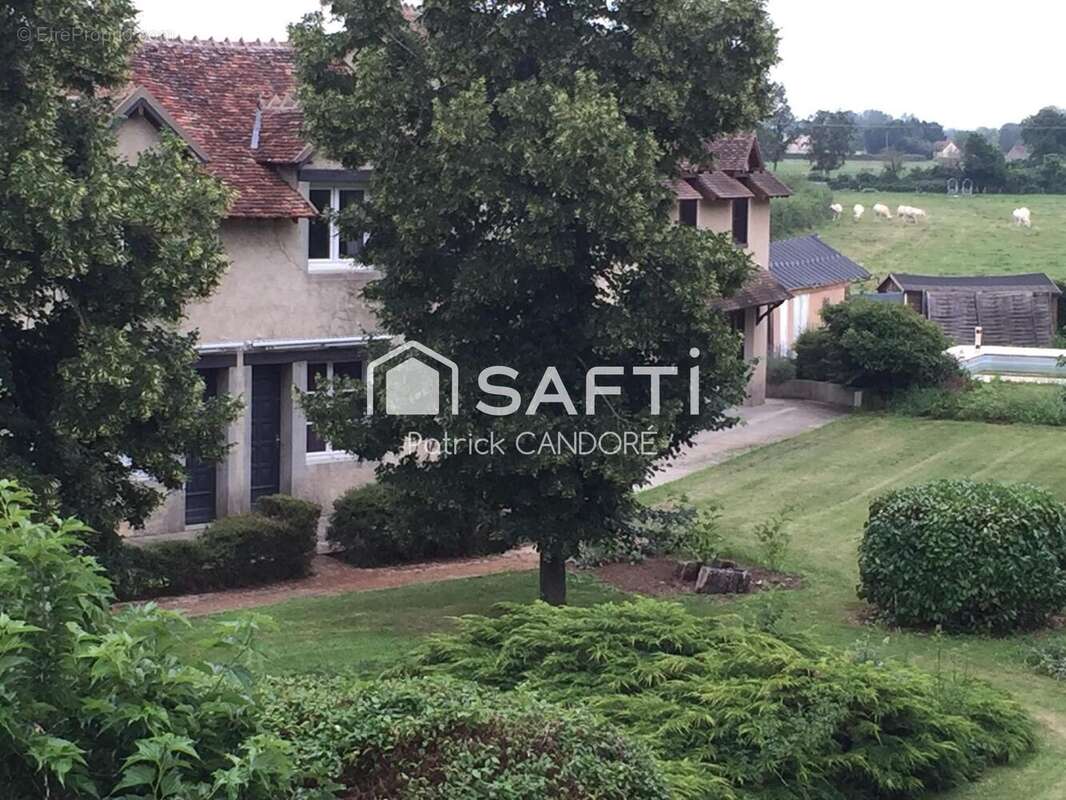 Photo 6 - Commerce à BANNEGON