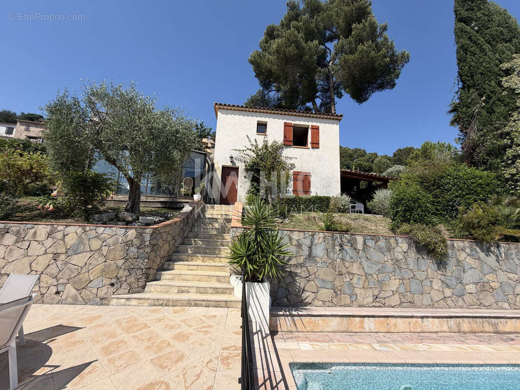Maison 114 m² à La Roquette-Sur-Siagne  - photo 3