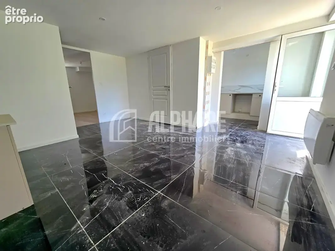 Maison spacieuse 194m² - 7 chambres - Les Sorinières Bourg - photo 8