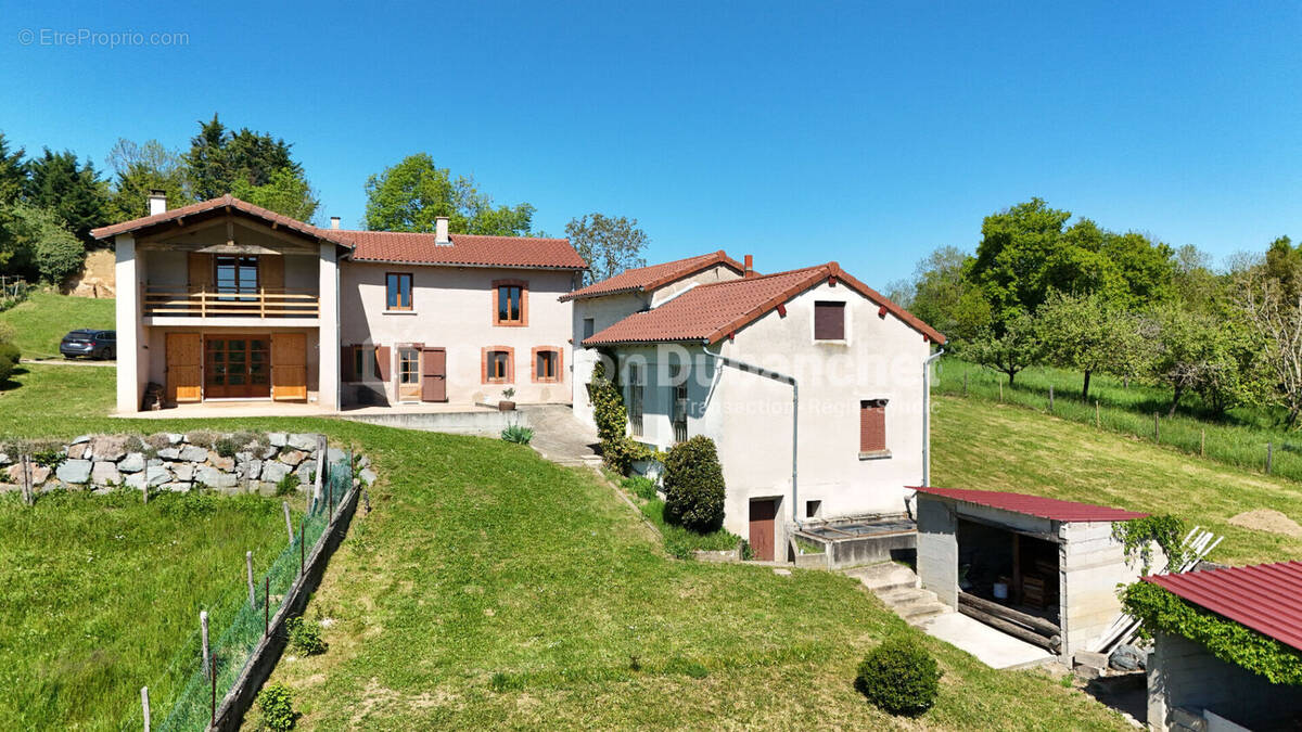 Maison à BUSSIERES