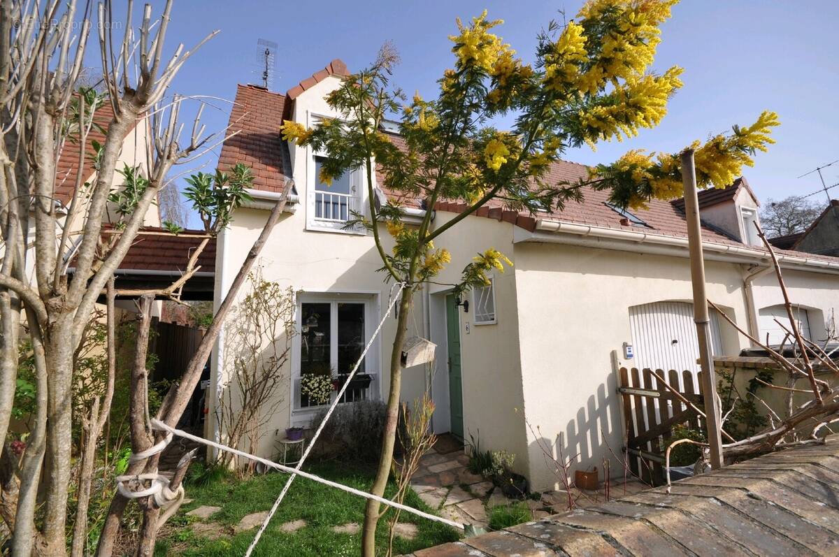 Maison à BOISSY-SOUS-SAINT-YON