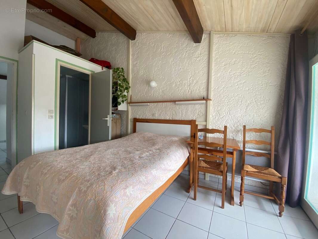 Appartement à ARES