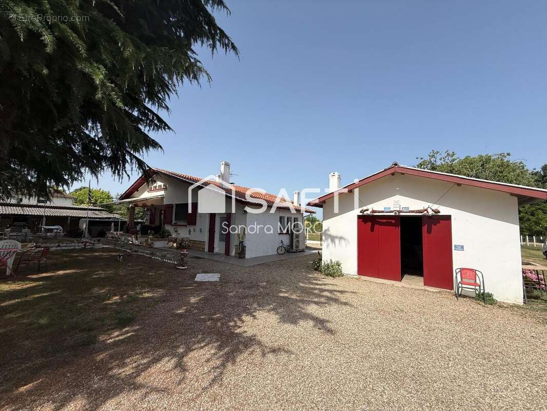 Photo 3 - Maison à LAMOTHE-LANDERRON