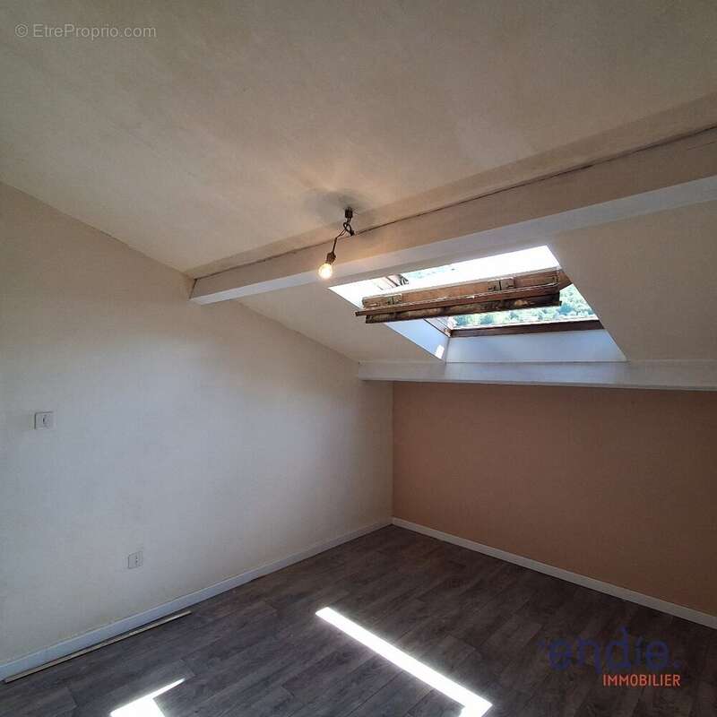 Appartement à THIERS