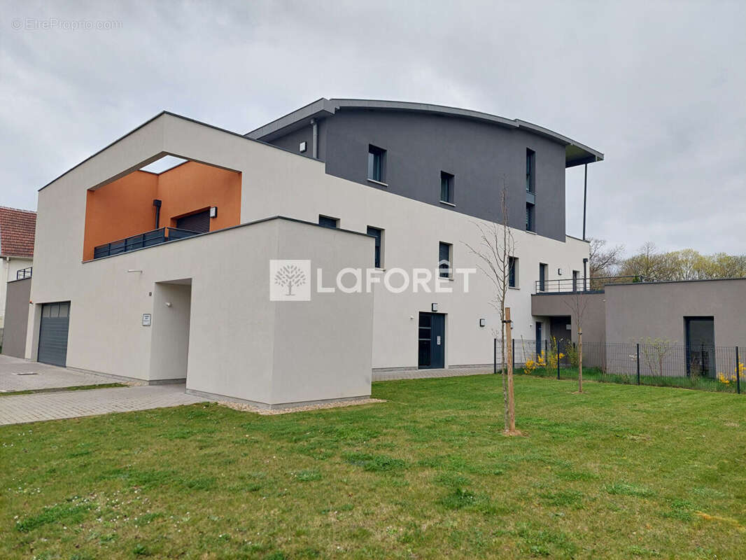 Unique ! F3 cosy dans superbe résidence contemporaine avec terrasse 44 m2 + grand garage - photo 7