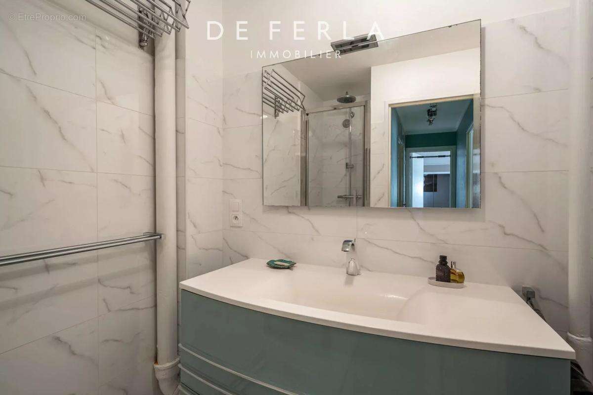Appartement à MONTROUGE