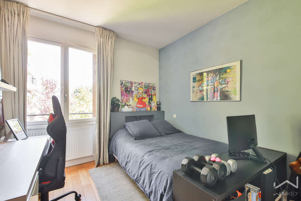 Neuilly-sur-Seine — Quartier Chézy — Rare 3 chambres de 106 m2 dans un écrin de verdure - photo 10