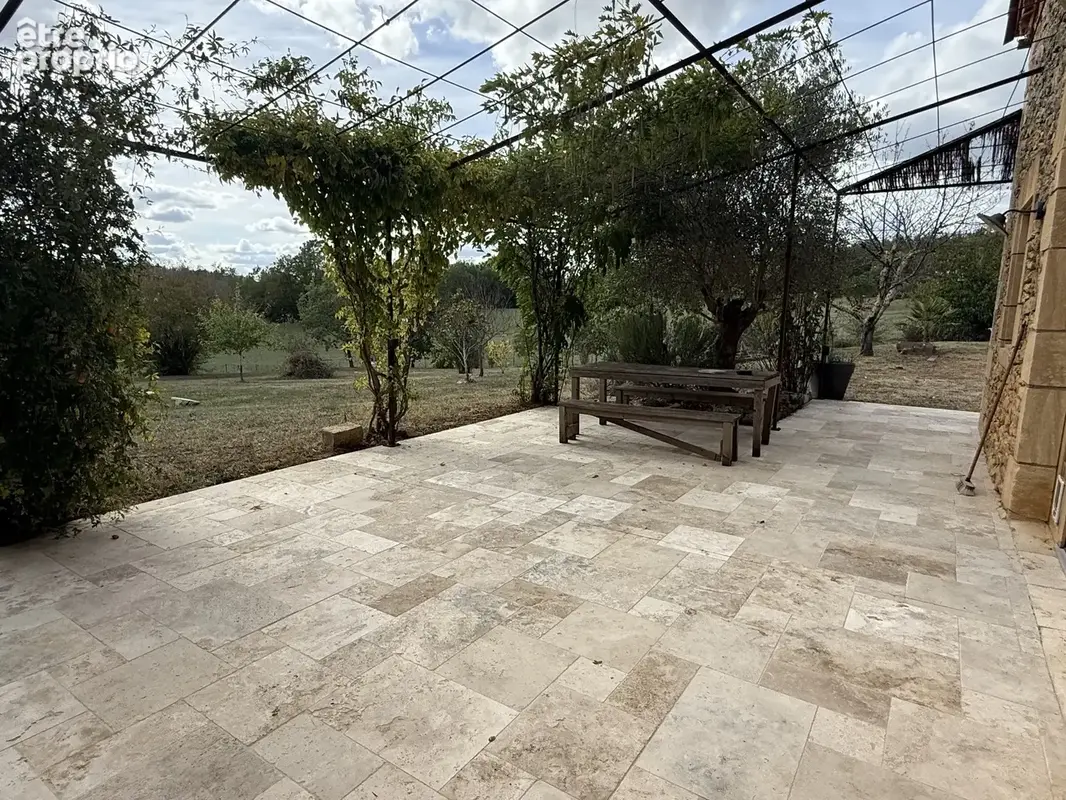CUZORN, dans les côteaux, bel ensemble immobilier en pierre,  à quelques kilomètres de FUMEL et de ses commerc - photo 29