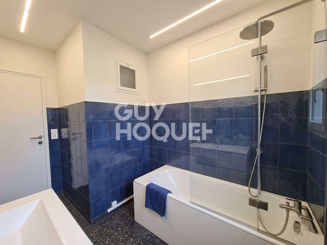 Ensemble immobilier 2 logements. Potentiel locatif. Garage - photo 16