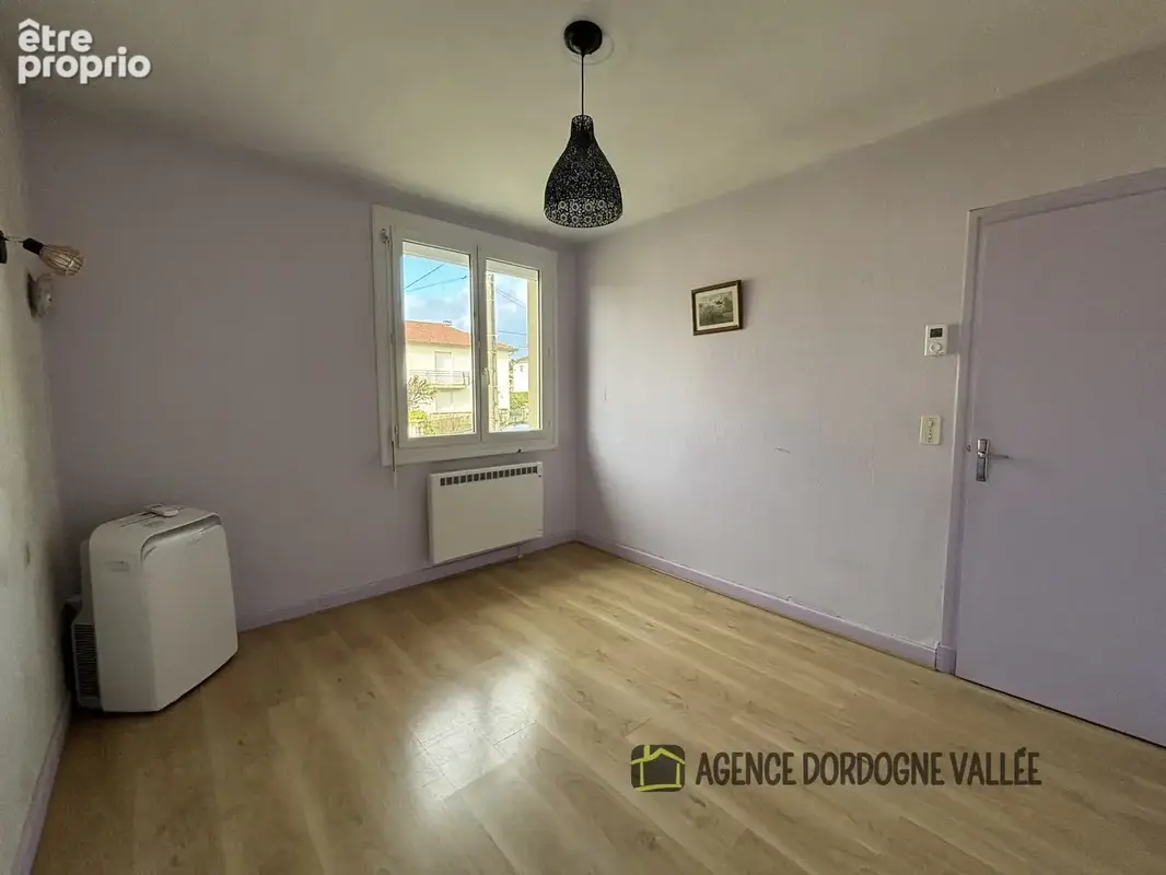 Jolie maison sur deux niveaux dans quartier résidentiel - photo 4
