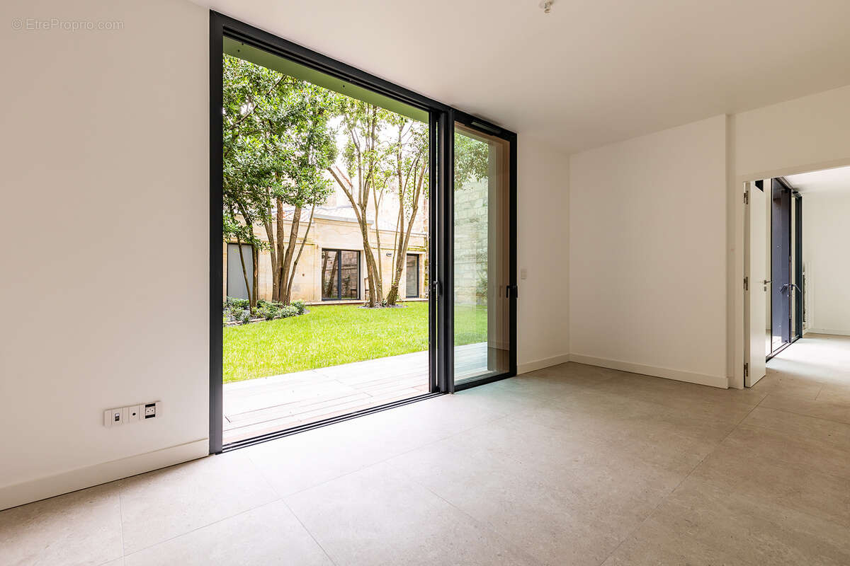 Appartement à BORDEAUX