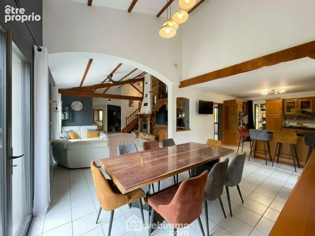 Maison 7 pièces 190 m² à vendre à Saint-Avaugourd-Des-Landes (85540) - photo 5