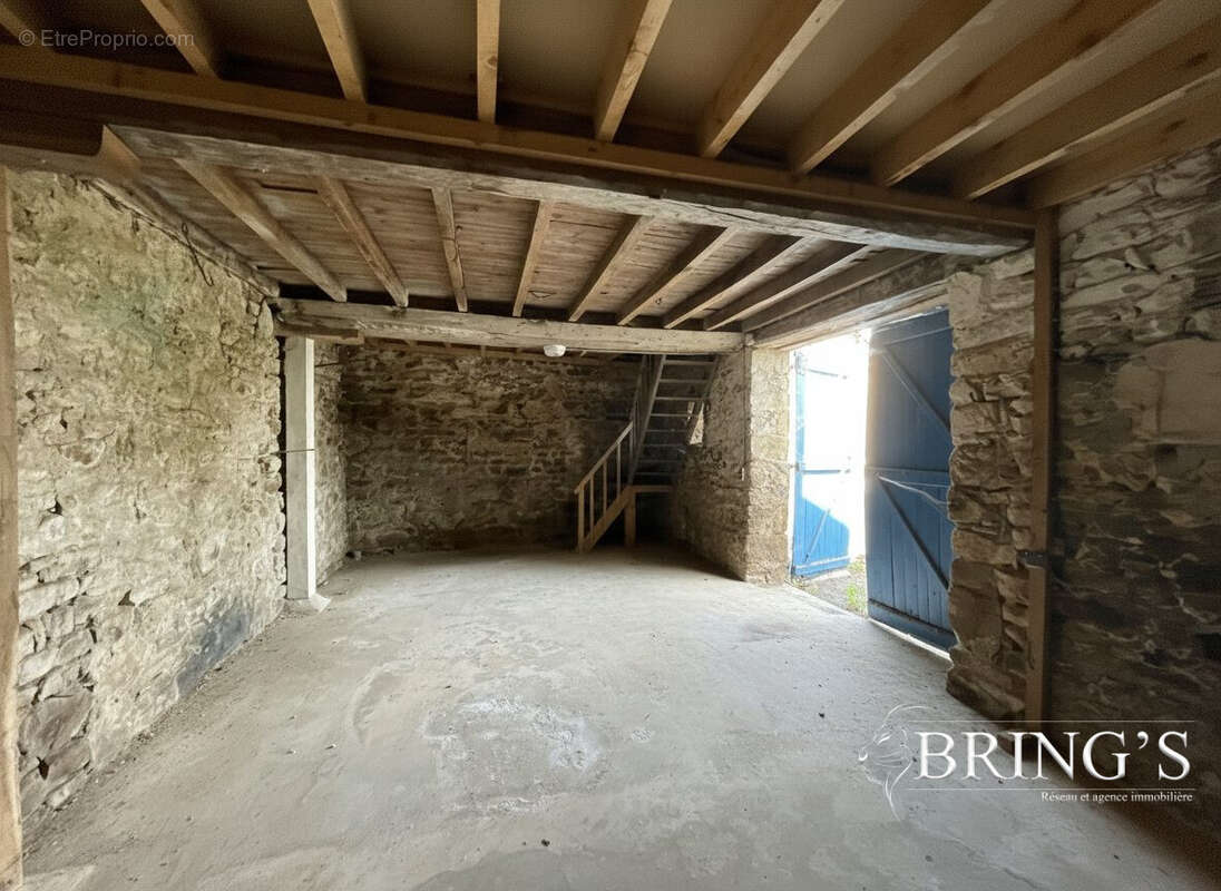 Maison 208 m² à Saint-Thomas-De-Courceriers  - photo 8