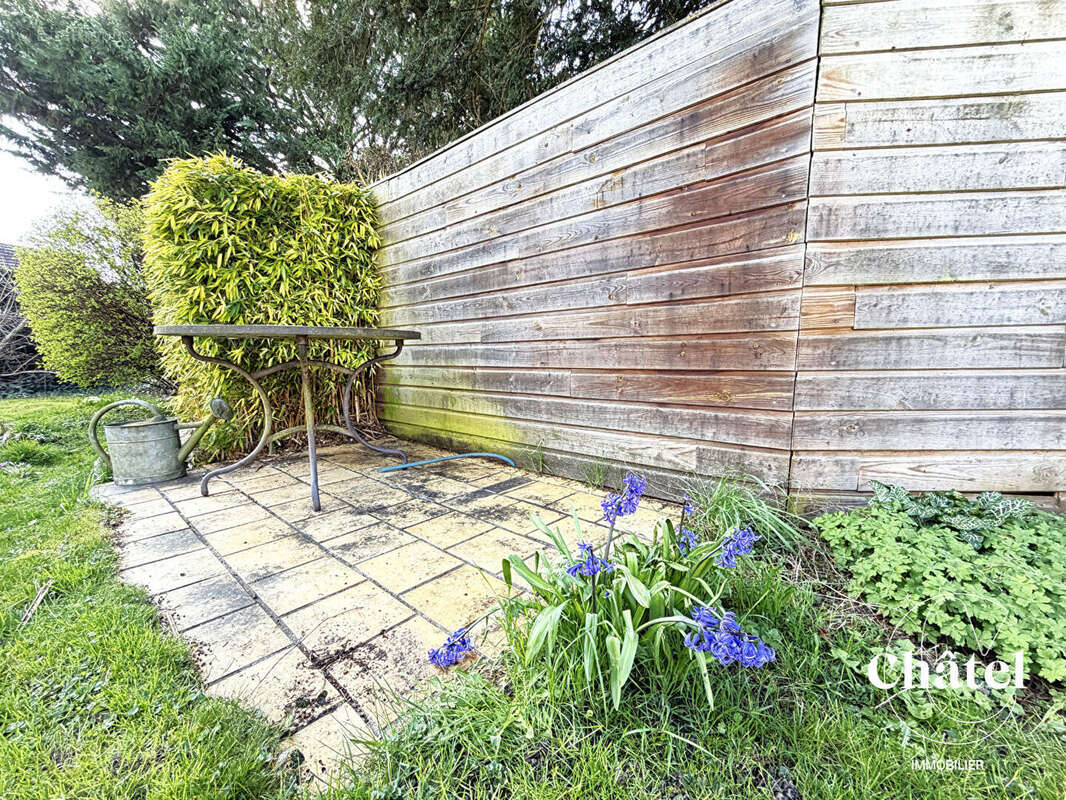 Maison à MONT-L'EVEQUE