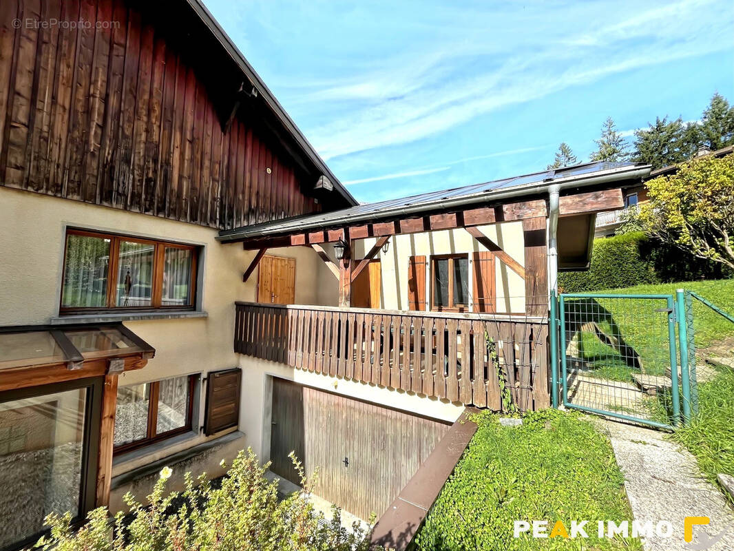 Maison de village - 185 m2 - Magland - photo 2