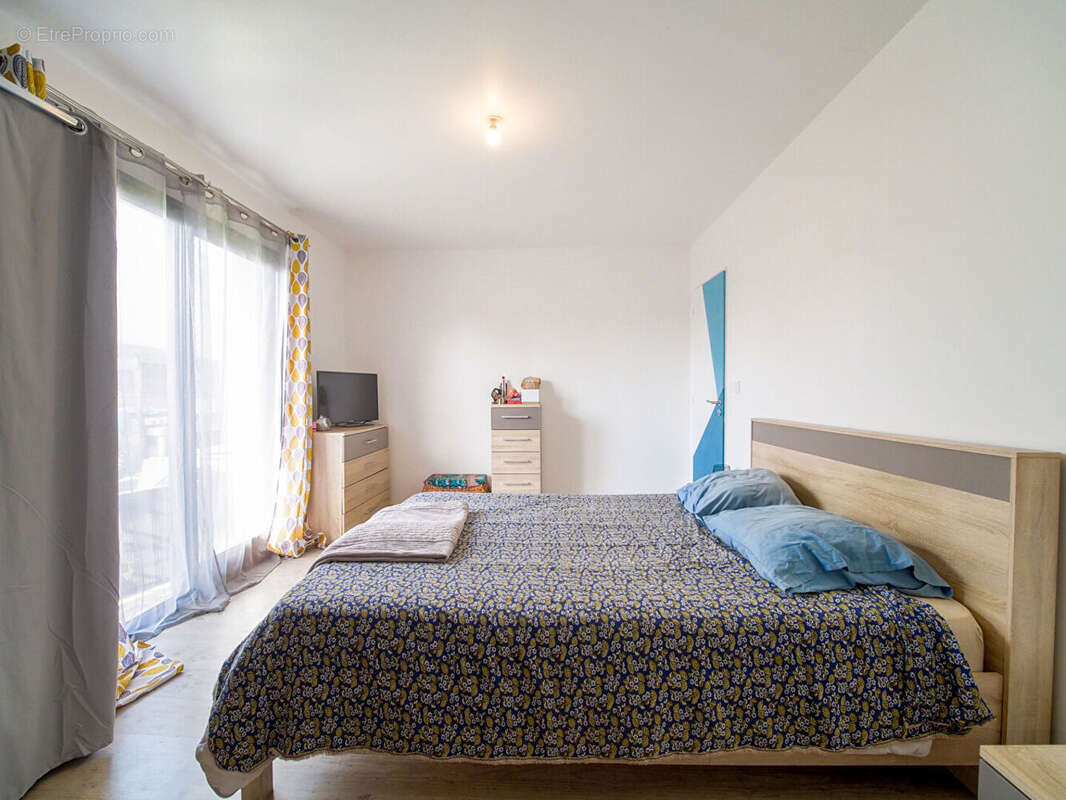 Maison à PARENTIS-EN-BORN