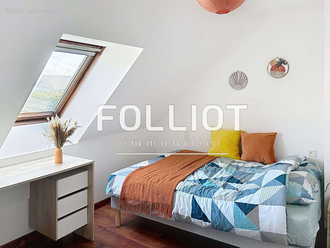 Maison à DRAGEY-RONTHON