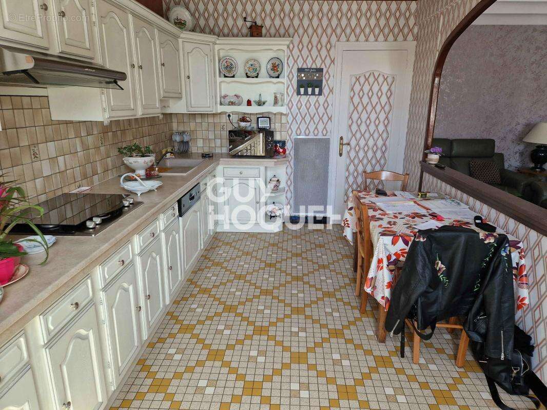 Maison à BREUIL-LA-REORTE