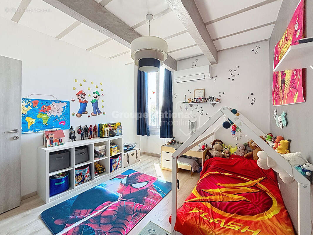 Maison à L&#039;ISLE-SUR-LA-SORGUE