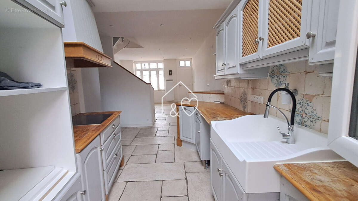 Le Pouliguen à 80m du port : Maison T5. - photo 5