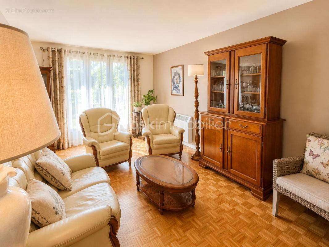 Maison de plain-pied - la commanderie des templiers ii sur 775 m2 de terrain - photo 7