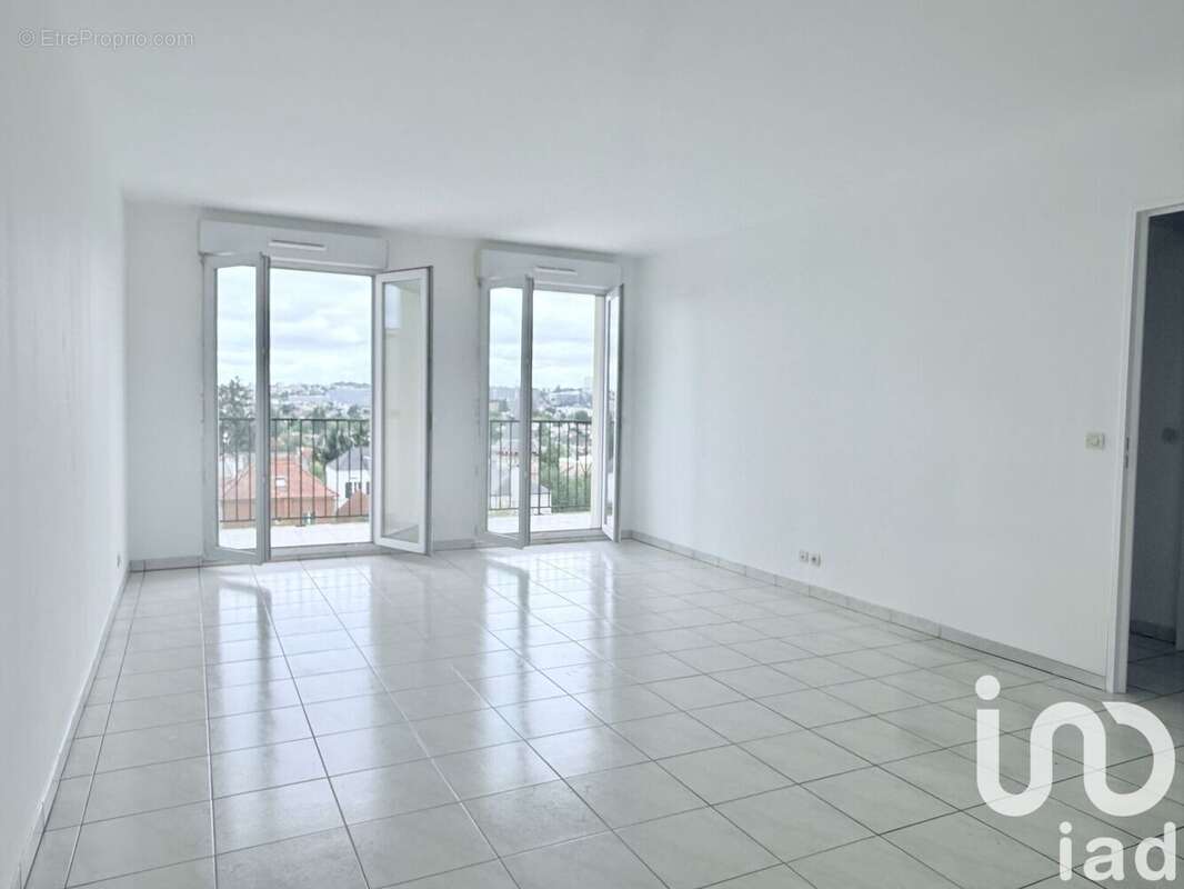Photo 2 - Appartement à NEUILLY-PLAISANCE