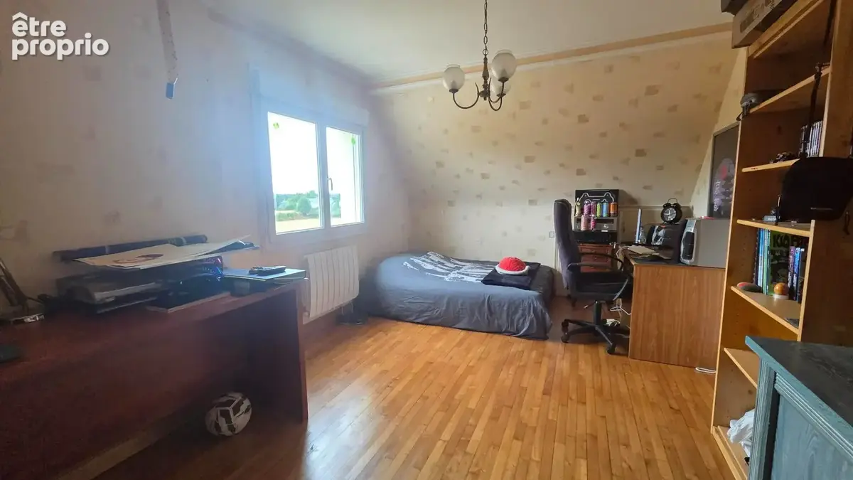 Tonquédec Néo Bretonne sur sous sol total avec dépendance de 70m². - photo 12