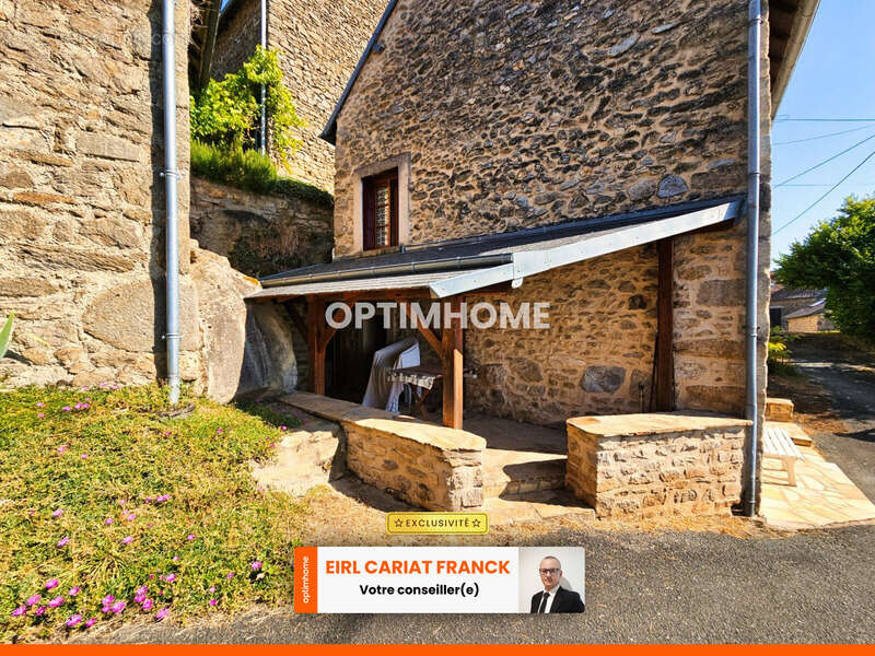 Maison à SAINT-ETIENNE-DE-FURSAC