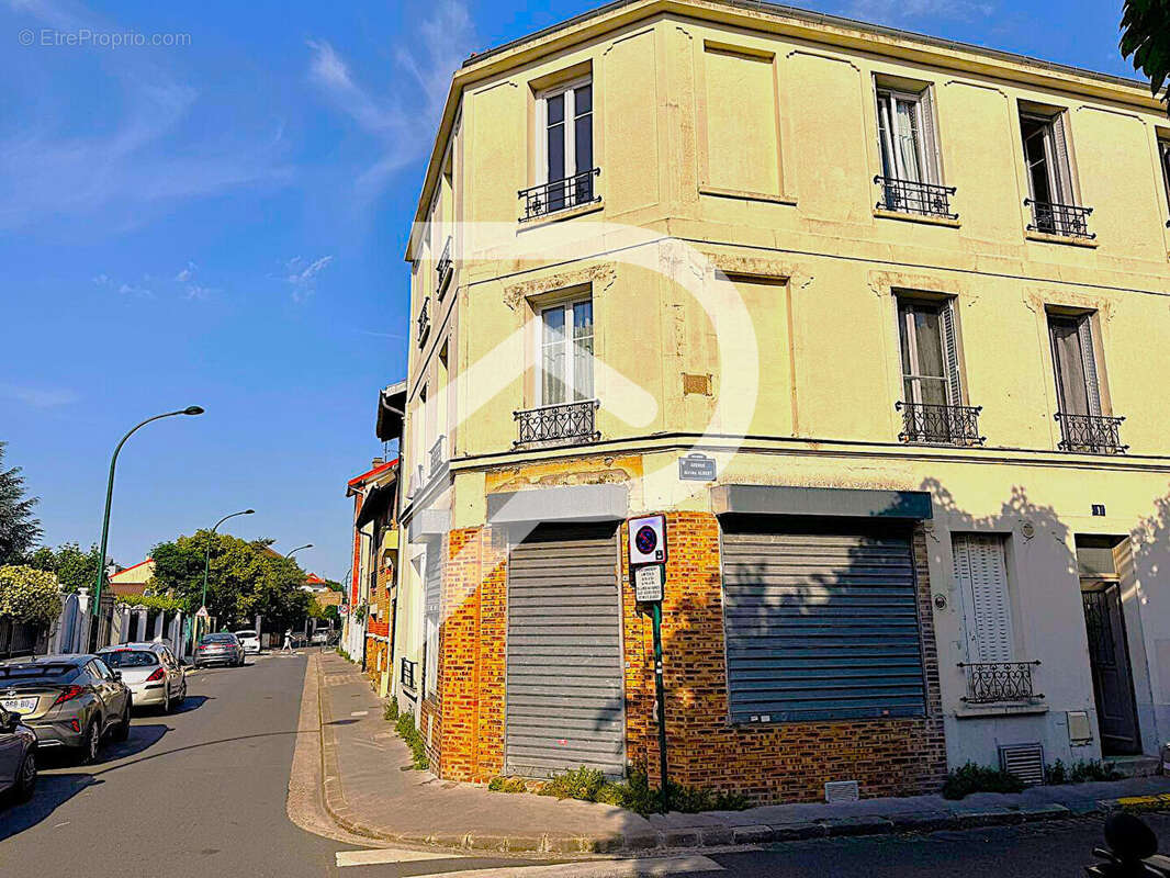 2 pieces  vendu loue a moins de 10min de la gare de la garenne colombes - photo 2
