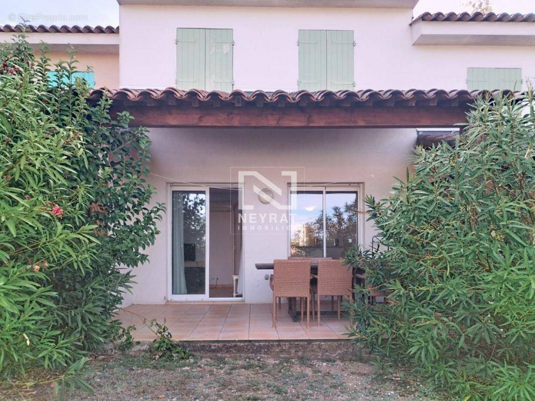 Appartement à MONTAUROUX