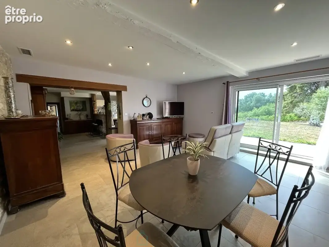 Monbazillac, longère 180 m² avec vue, 5 chambres, garage, séchoir, SPA, ancien chai, 2300 m² de terrain - photo 6
